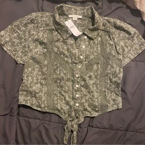NWT American Eagle Outfitters, size small top